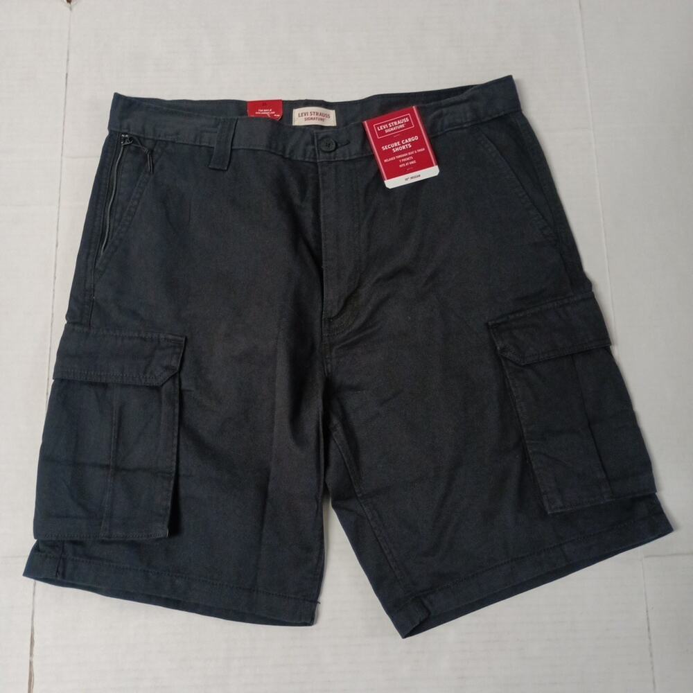 Levi Strauss Cargo Shorts Men's Size 36 Black 10" Inseam